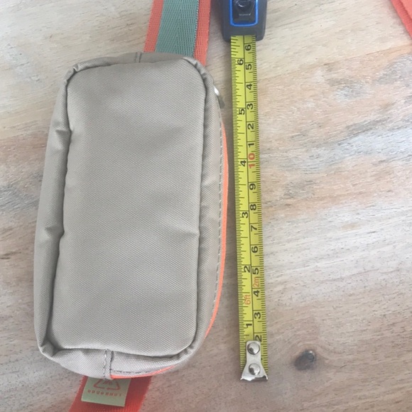 Free People Movement Mission Doughnut Bag 3.5L - Picture 9 of 13